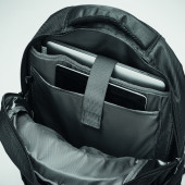 MO8399-03|fekete|3