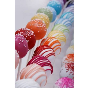 Sütinyalóka (popcake, cake pop)